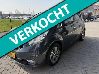 Kia VENGA 1.6 CVVT Dynamic plus camers 16 inch navigatie stoelen stuur verwarming