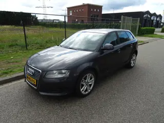 Audi A3 Sportback 1.6 Attraction Pro Line Business