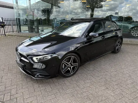 Mercedes-Benz A-Klasse 200 Business Solution AMG ** Panodak ** LED ** Carplay ** APK 11-2027!! ** De