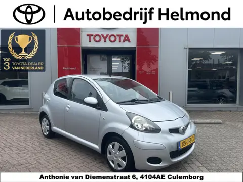 Toyota Aygo 1.0-12V Comfort | Allweather banden | Airco | Perfecte eerste auto