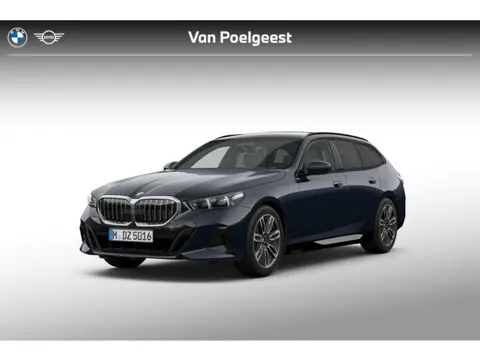 BMW 5 Serie Touring 520i | M Sportpakket | Innovation Pack | Travel Pack | Comfort Pack | Trekhaak