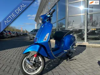 Vespa Bromscooter Sprint 4T | Nette Staat | Lage KM! |