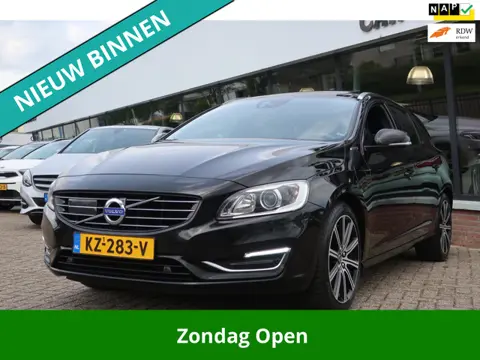 Volvo V60 2.4 D5 Twin Engine R-Design 2e EIG_LED_ADAP-CRUIS_PANO_CAM_BLIZZ_19-INCH.