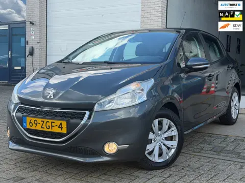 Peugeot 208 1.2 VTi Blue Lease/ 5drs/ nap/ 2e EIG/ dealeronderhouden/ 1jaar apk/ zeer nette auto.