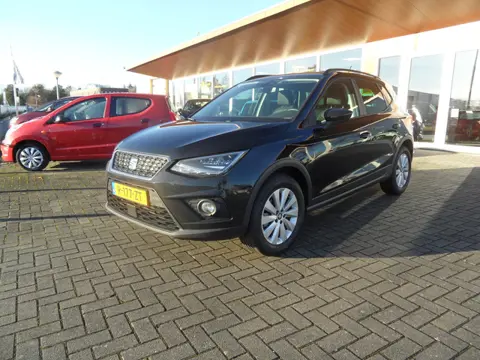 SEAT Arona 1.0 TSI Style Business Intense Plus (bj 2021)