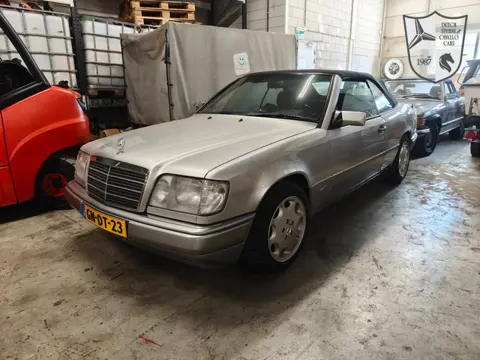 Mercedes-Benz 200-500 (W124) Cabrio 300 CE-24