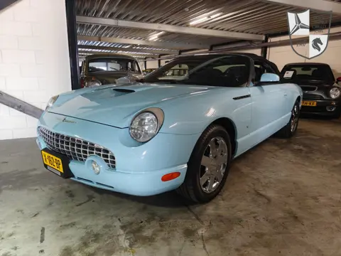 Ford THUNDERBIRD