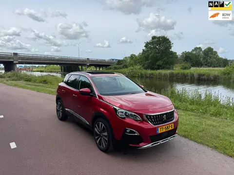 Peugeot 3008 1.2 PureTech Allure |Pano|Keyless|Apple Carpl.|