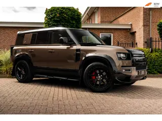 Land Rover Defender 110 P400e 110 X-Dynamic 404 PK URBAN Luchtvering Trekhaak 360 Camera Meridian 22