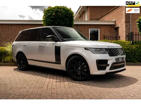 Land Rover Range Rover P400e Limited Edition 404 PK SVO Kleur Pano Soft-Close Keyless Meridian 21''