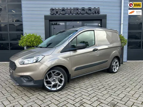 Ford Transit Courier 1.0 Trend AIRCO|ST-VELGEN 17 INCH