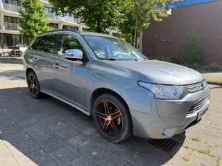 Mitsubishi Outlander 2.0 PHEV Instyle+