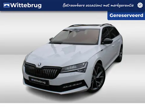 Škoda Superb Combi 1.4 TSI iV 218pk Sportline DSG Automaat / Panorama schuifdak / LM 19 inch / 360 c
