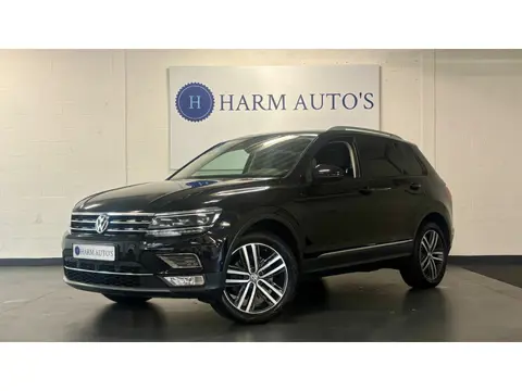 Volkswagen Tiguan 2.0 TSI 4Motion Highline Pano / Volleer / Led / Cam