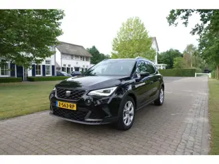 SEAT Arona 1.0 TSI FR Business Intense | Trekhaak | ACC | CarPlay | Camera | Stoelverwarming |