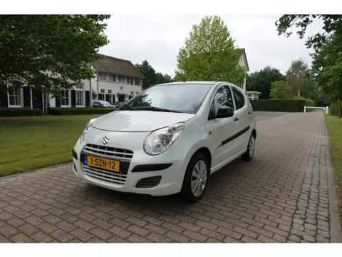 Suzuki Alto 1.0 Comfort EASSS | Trekhaak | Airco | LAGE KM | Dealer onderhouden | BOVAG GARANTIE |