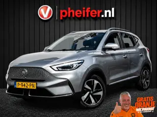 MG ZS EV Standard Range Luxury 50 kWh SOH 89% Panoramadak/ 360 Camera/ Blindspot/ Leer/ Stoelverwarm