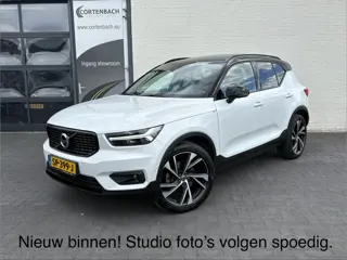 Volvo XC40 2.0 T5 AWD R-Design Intro Edition | 2.100 kg Trekvermogen | Zwenkbare trekhaak | Panorama