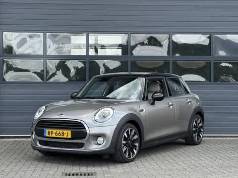 MINI COOPER 1.5 CHILI SERIOUS BUSINESS I DEALER ONDERHOUDEN I 5-DEURS I LEDEREN BEKLEDING