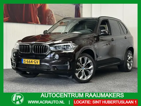 BMW X5 XDRIVE 40E IPERFORMANCE PANORAMADAK NIEUWE DISTRIBUTIEKETTING LUCHTVERING SPORTSTOELEN HEAD-U