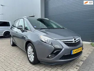 Opel Zafira Tourer 1.4i Edition CLIMA NAVI PDC 7PERS