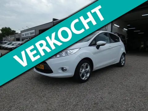 Ford Fiesta 1.25 Titanium|VERKOCHT!|Airco|Leer|5 Deurs|LM-Velgen|Nw.APK|Getinte Ramen|Cruise Control