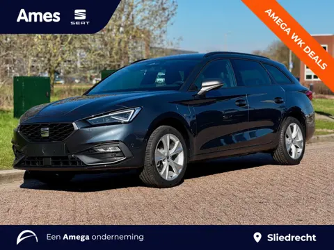 SEAT Leon Sportstourer 1.5 TSI e-Hybrid FR Business | Dodehoeksensoren | Travel Assist | Matrix-LED