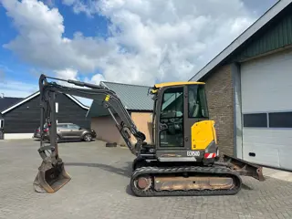 Volvo ECR50D (bj 2015)