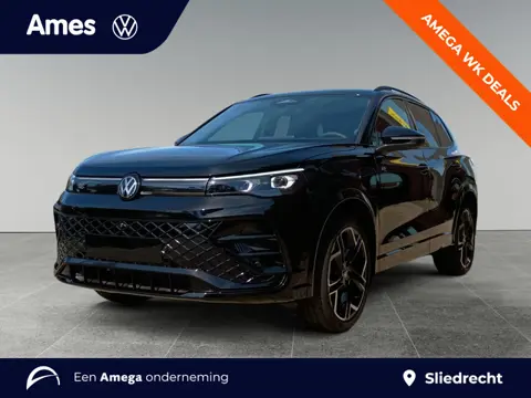 Volkswagen Tiguan 1.5 eHybrid 204pk DSG R-Line Edition | Trekhaak, wegklapbaar | Area View camera | 