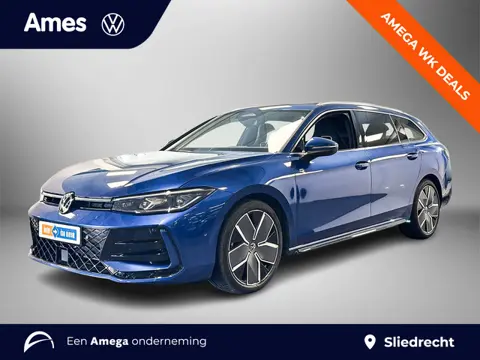 Volkswagen Passat Variant 1.5 eTSI 150pk DSG R-Line Edition | Panoramadak | Area View | Elektrische 