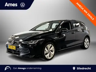 Volkswagen Golf Private lease €560 p/m 1.5 eHybrid 204pk Life Edition O.B.V 60 Maanden en 10.000 per