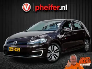 Volkswagen e-Golf e-Golf 136pk SOH 81% Virtual cockpit/ Warmtepomp/ Navigatie/ Carplay/ Camera/ Full