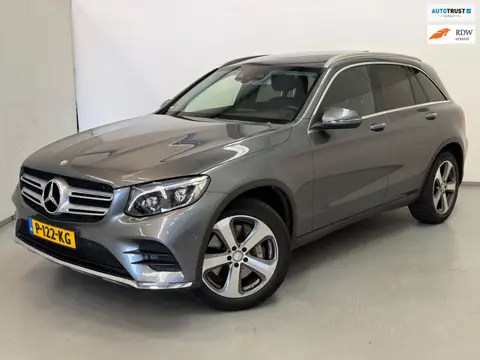 Mercedes-Benz GLC-klasse 250 4MATIC / AMG / Pano / Stoelverwarming