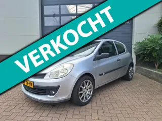 Renault Clio | 1.2-16V Expression | Airco | Open dak | Dubbele panorama dak |