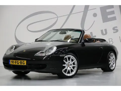 Porsche 911 Cabrio 3.4 Carrera 4
