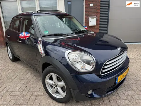 Mini Countryman 1.6 Cooper Chili / Pano / Navi / Stoelverw / Clima