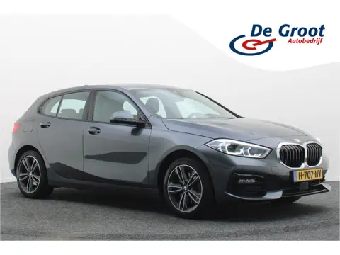 BMW 1-serie 118i Executive Edition Virtual Cockpit, Cruise, Apple Carplay, LED, Rijstrooksensor, Tre