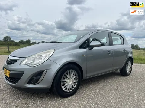 Opel Corsa 1.4-16V Color Edition Airco navi 153976 km nap bj 2012 5 drs