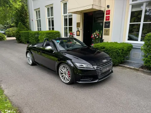 Audi TT TTS Roadster 2.0 TFSI quattro, elek. verstelbare stoelen