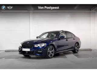 BMW 3 Serie Sedan 320e Business Edition Plus | M-Sport | Schuif/Kantel dak | Head-Up Display | HiFi 