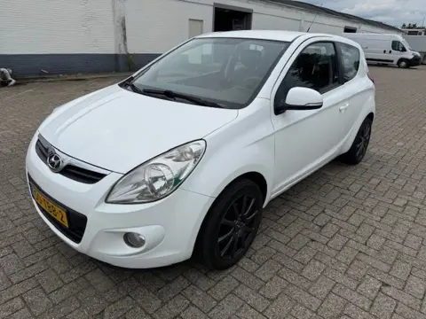 Hyundai I20 1.2i i-Motion APK 28-2-2027 Nette auto