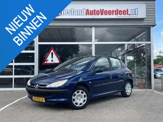 Peugeot 206 1.4 One-line /5 drs/Airco/83.837 km NAP/APK 04-2027/