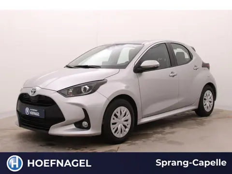 Toyota Yaris 1.5 Hybrid Comfort | Camera | Adaptive Cruise | CarPlay | Stoelverwarming