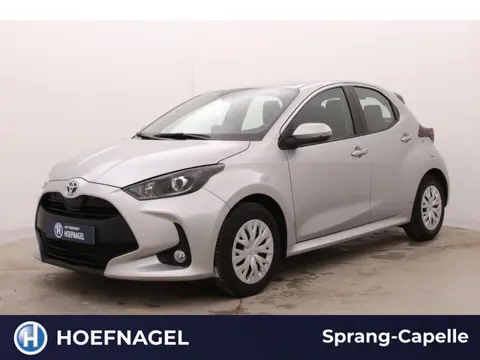 Toyota Yaris 1.5 Hybrid Comfort | Camera | Adaptive Cruise | CarPlay | Stoelverwarming