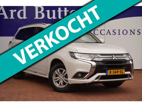 Mitsubishi Outlander 2.4 PHEV Pure 4WD + Camera+Apple-CarPlay-Android+2 oplaad Snoeren = ZEER NETJES