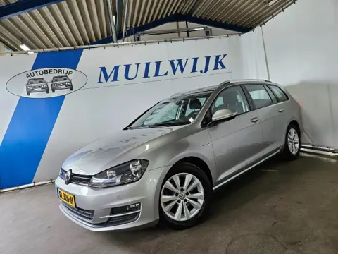 VOLKSWAGEN GOLF Variant 1.0 TSI Connected Series /Trekhaak / Camera / NL Auto