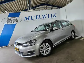 VOLKSWAGEN GOLF Variant 1.0 TSI Connected Series /Trekhaak / Camera / NL Auto