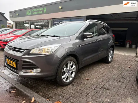 Ford Kuga 1.6 Titanium Plus | 2E EIGENAAR | 12MND GARANTIE | STOELVERWARMING | NAVI | CRUISE |