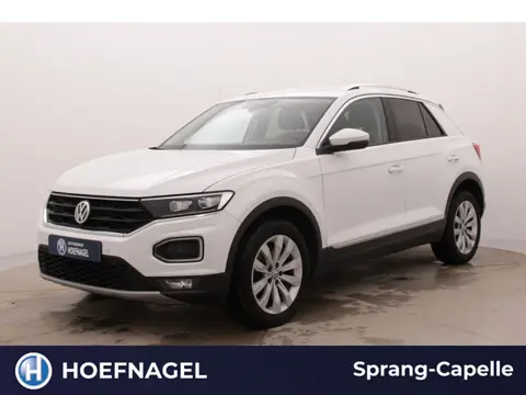 Volkswagen T-Roc 1.5 TSI Sport | Trekhaak | Adaptive Cruise | Stoelverwarming | Digital Dash | CarPl