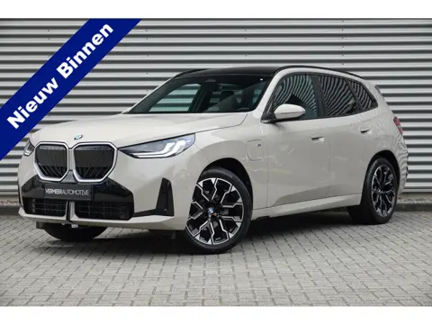 BMW X3 30e xDrive M-Sport | Panodak | Trekhaak | Memory | Driving Assistant | Iconic Glow |